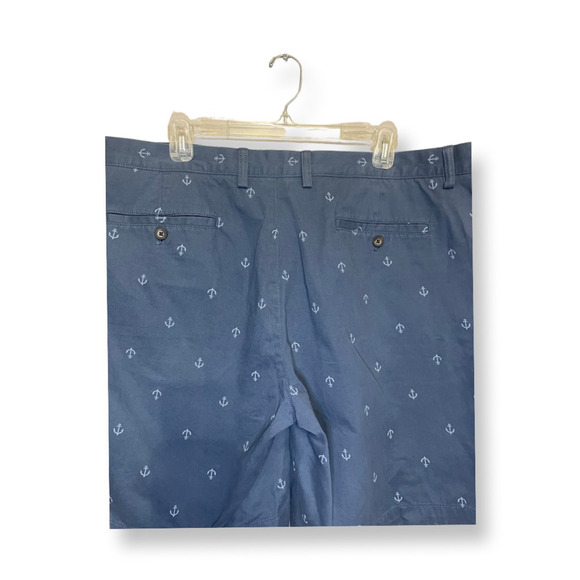 Amazon Essentials Chino Shorts Flat Front Nautical Anchor Blue White Men's 42 - Picture 5 of 9